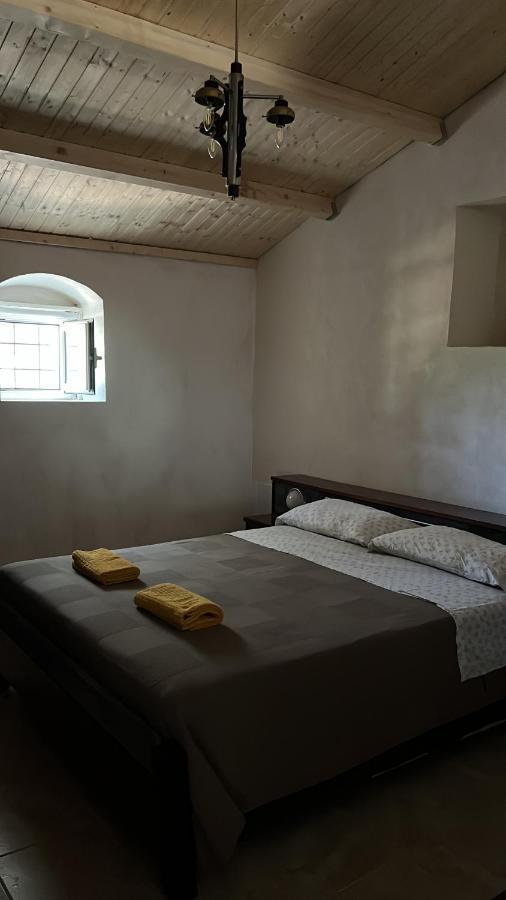 Casa Di Mirto Bed & Breakfast Киарамонте Гулфи Екстериор снимка